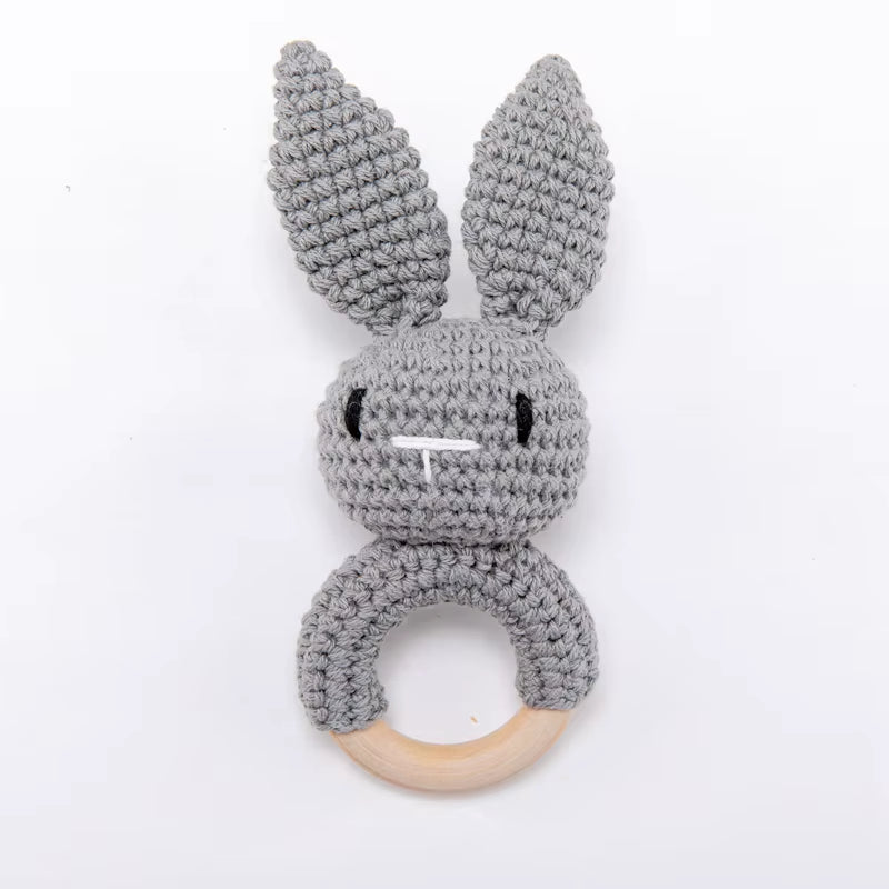 Baby Häkelrassel Hase – Handgemachte Rassel & Beißspielzeug für Neugeborene (0–12 Monate)
